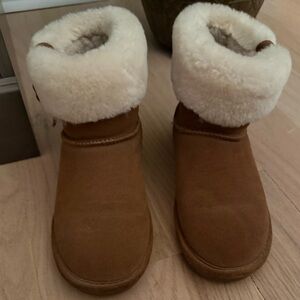 BearPaw Women's Brown Winter Boots